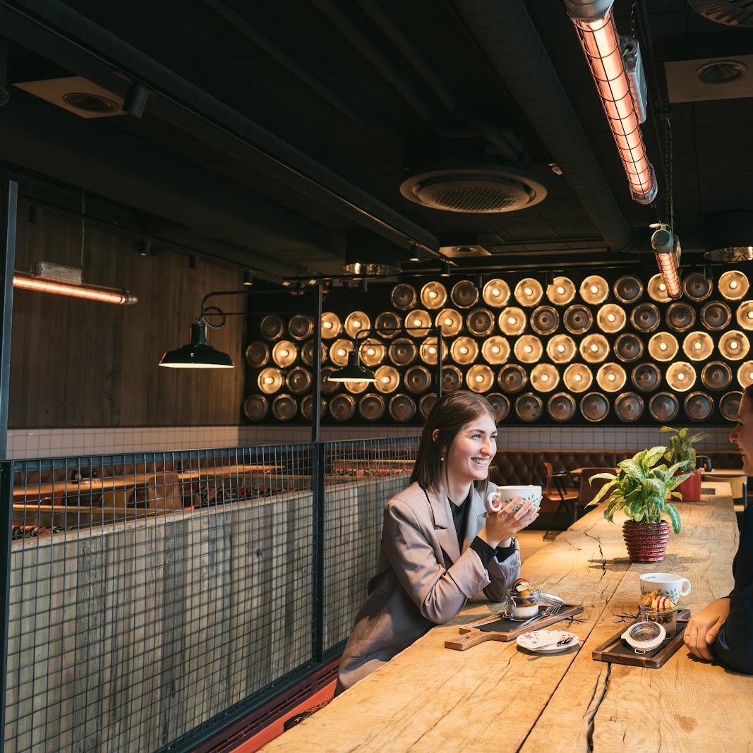 Restaurant "Glorious Bastards  | Loxone Campus" in Kollerschlag