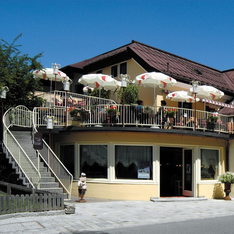 Restaurant "Cafe Rainer Winfried u. Karl Rainer Gesellschaft m.b.H. & Co. KG" in Sankt Johann in Tirol