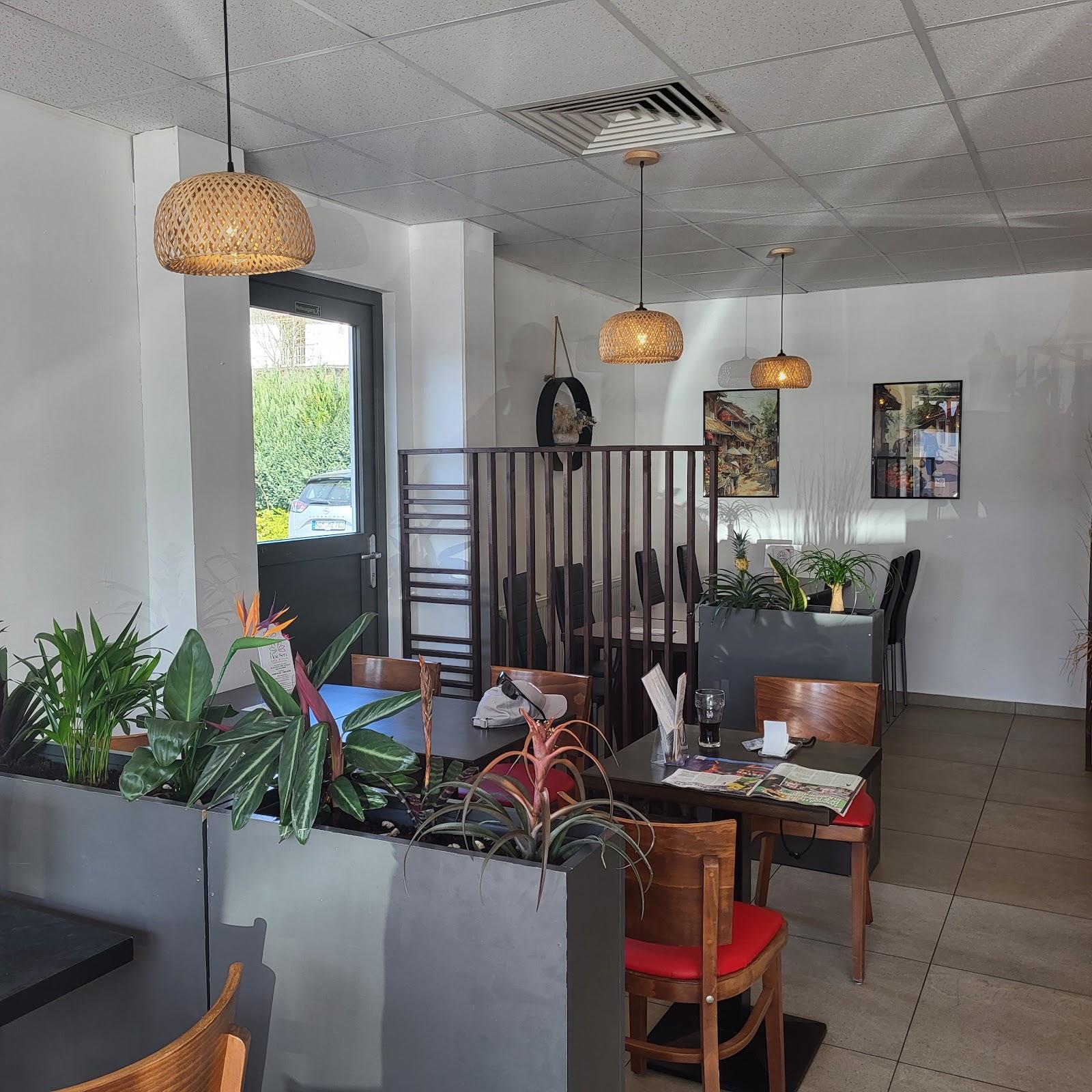 Restaurant "Hoa Sen Asia Bistro" in Hardegsen