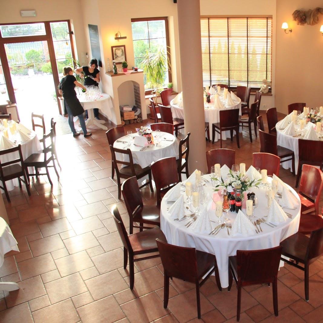 Restaurant "Restauracja Poezja" in Józefów