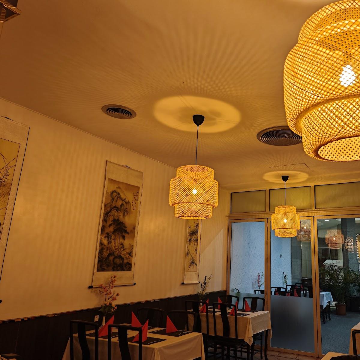 Restaurant "China Happy Day" in Hilden