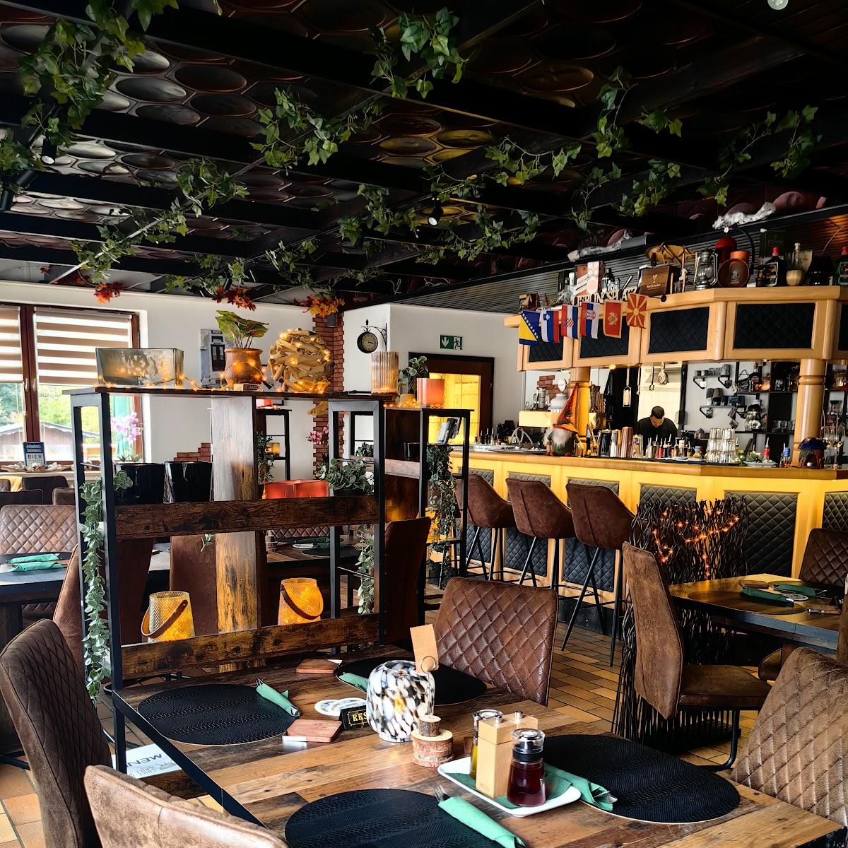 Restaurant "Chill and Grill Pub" in Lam