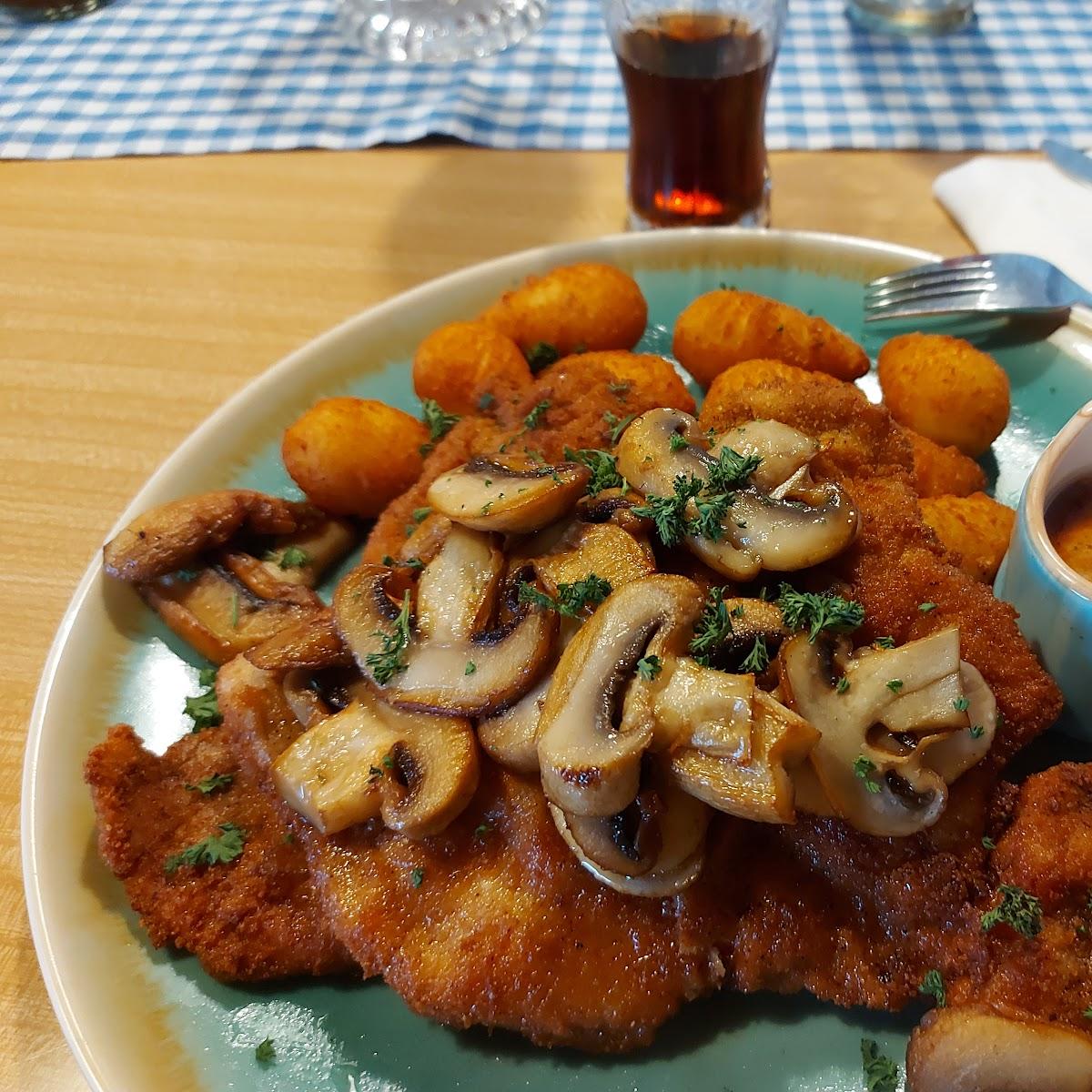 Restaurant "Hirschgarten" in Östringen