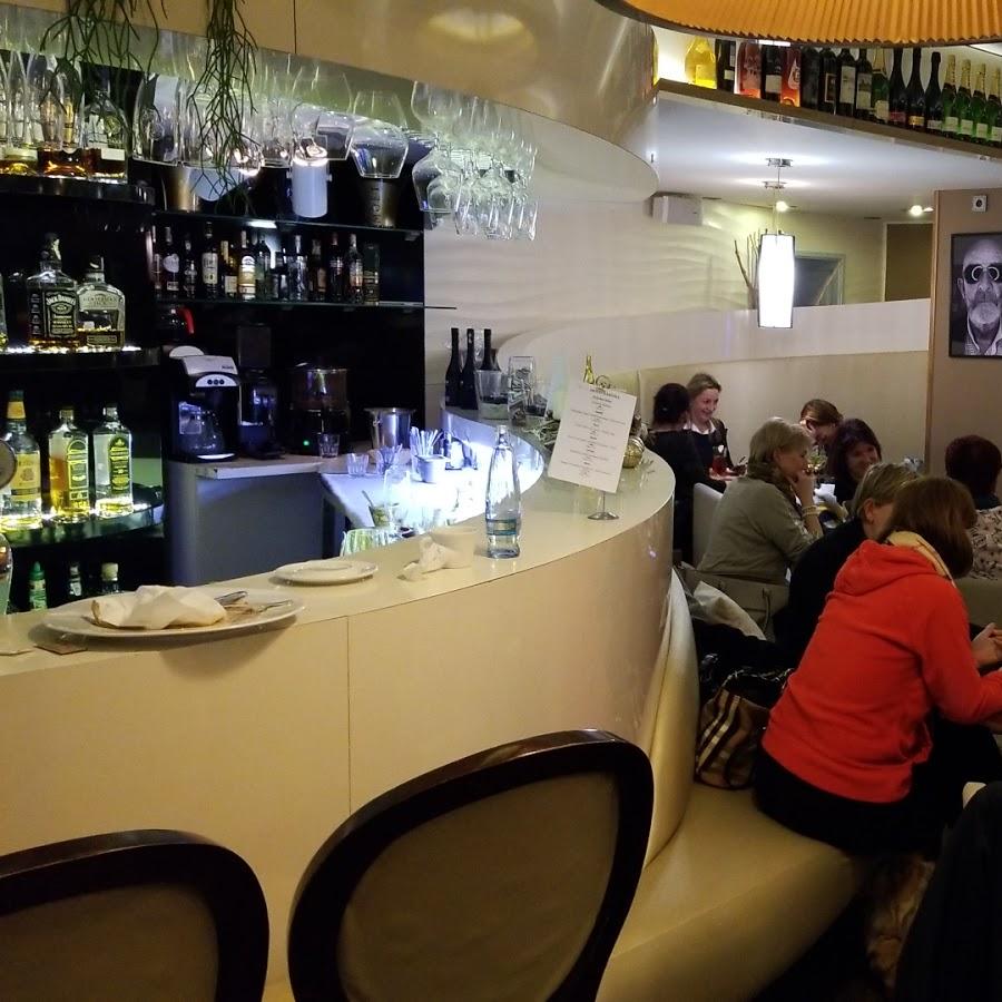 Restaurant "Caffe 11" in Kozly