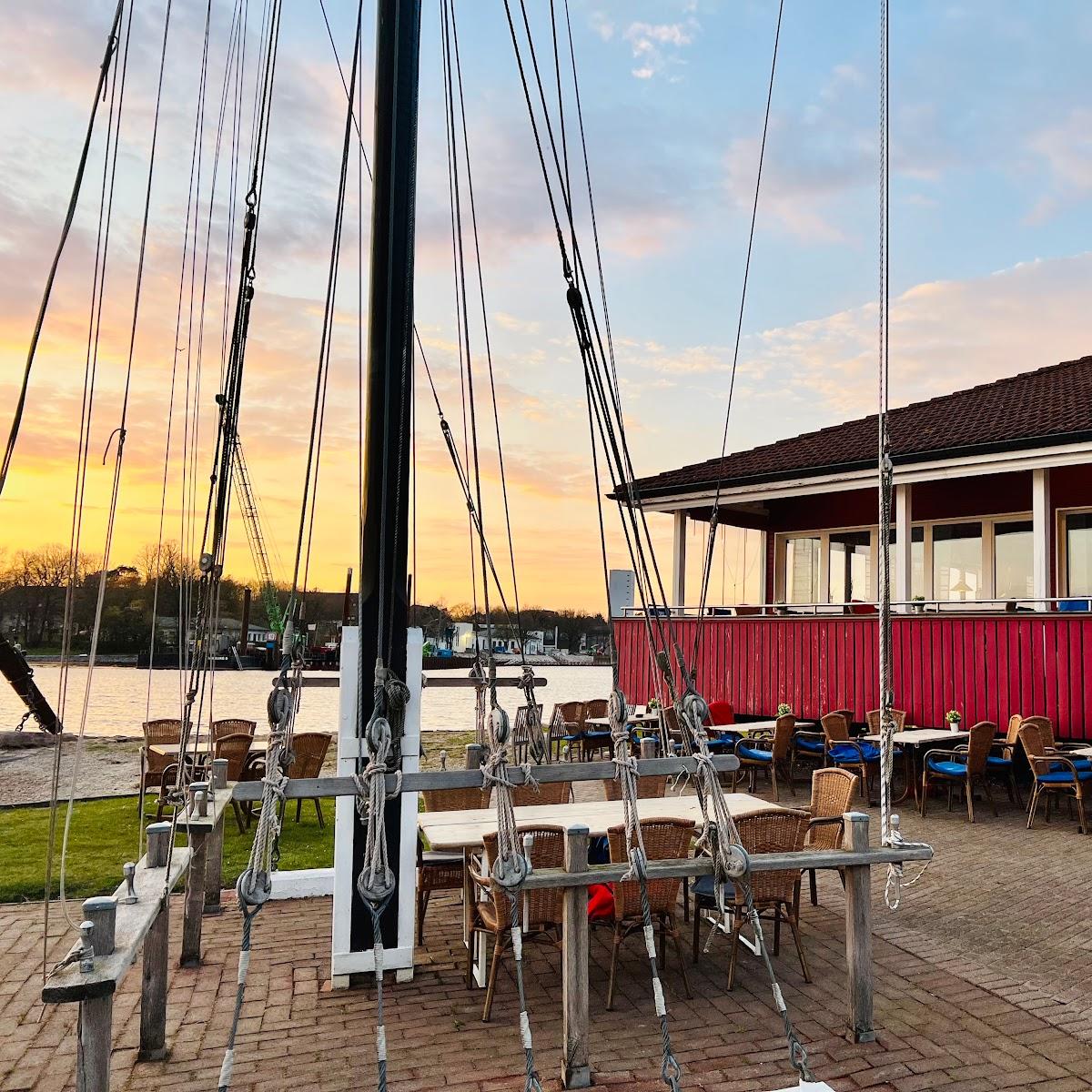 Restaurant "Kombüse im Rundhafen" in Neustadt in Holstein