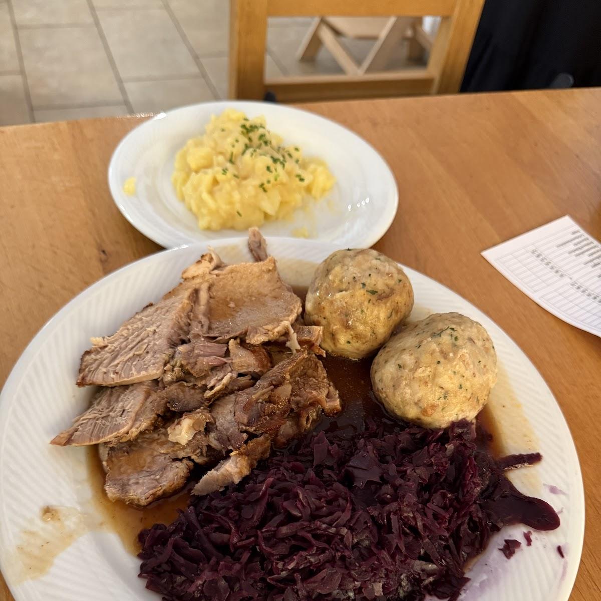 Restaurant "Weinstube am Petersberg" in Oberstenfeld