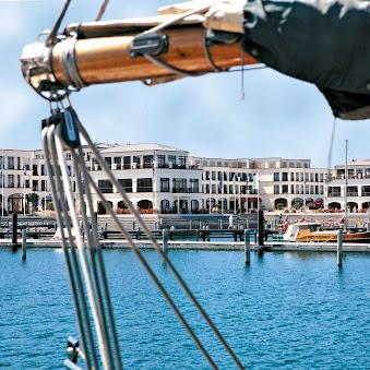 Restaurant "Yachthafenresidenz Hohe Düne" in Rostock