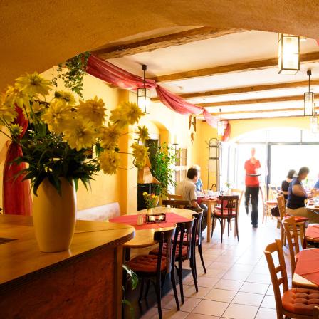 Restaurant "Fuchshöhl • Punjabi Haveli" in Meißen