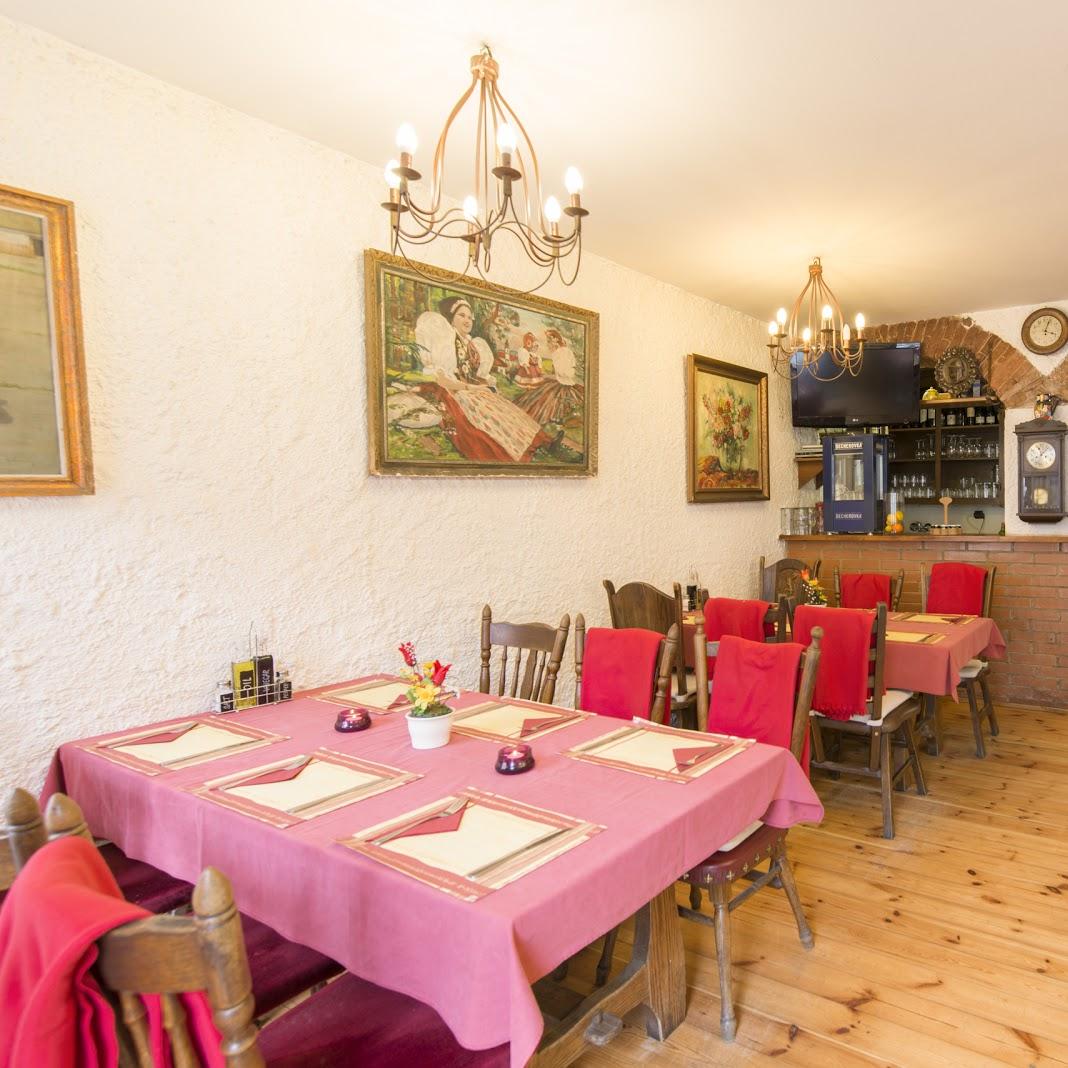 Restaurant "Gril - restaurant" in B?ezová