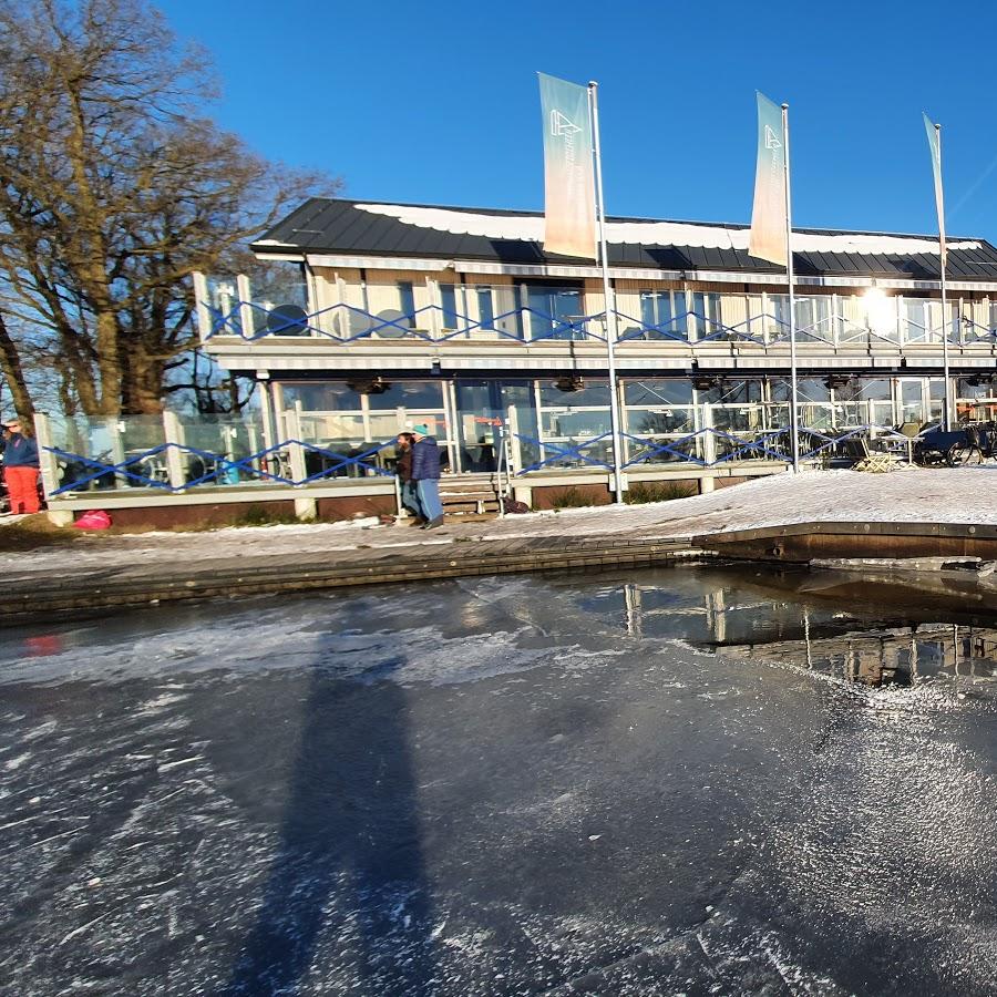 Restaurant "Strandpaviljoen Paterswoldsemeer" in Haren