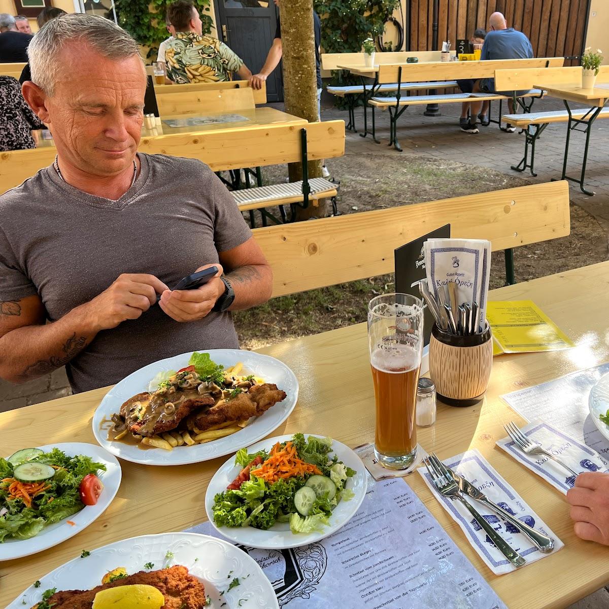 Restaurant "Apfelweinlokal komische Schorsch (Grüner Baum Kirdorf)" in Bad Homburg vor der Höhe