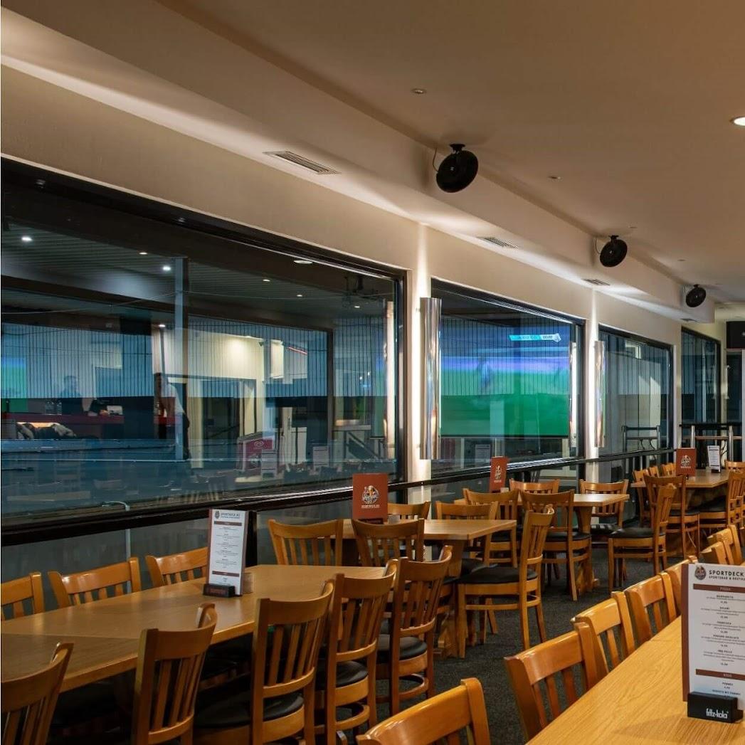 Restaurant "Sportdeck 83 Sportsbar & Restaurant" in Kiel