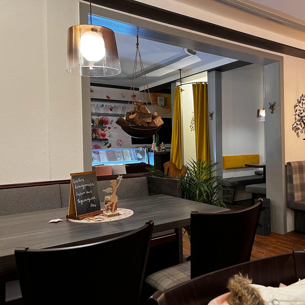 Restaurant "Eishütte  Café" in Oberhof