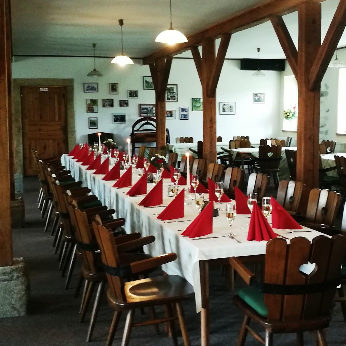 Restaurant "Restaurace Na Golfu" in Skalná