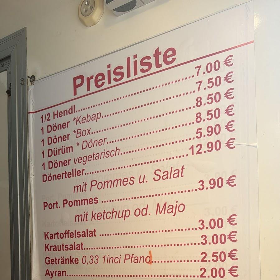 Restaurant "Edis Grillhänchen & Döner" in Berg