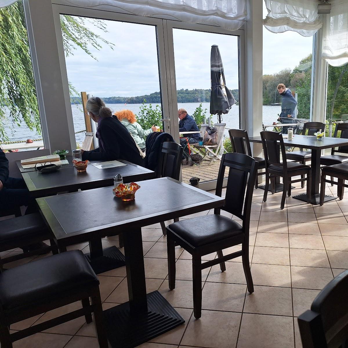 Restaurant "r Fährhaus" in Malente