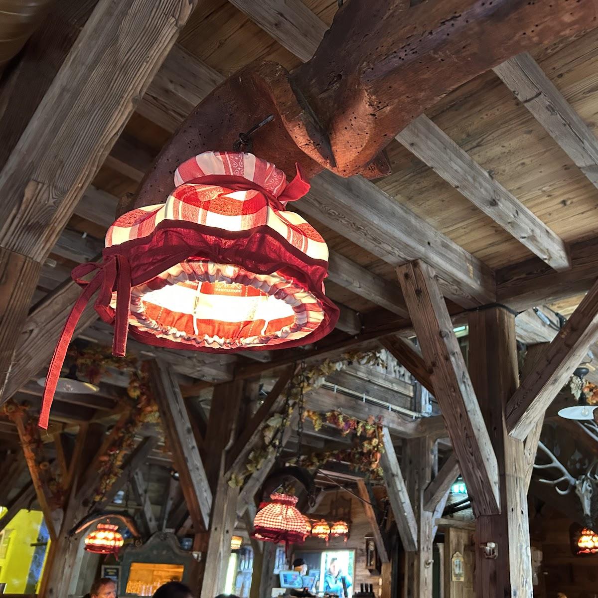 Restaurant "Erdinger Urweisse Hütt