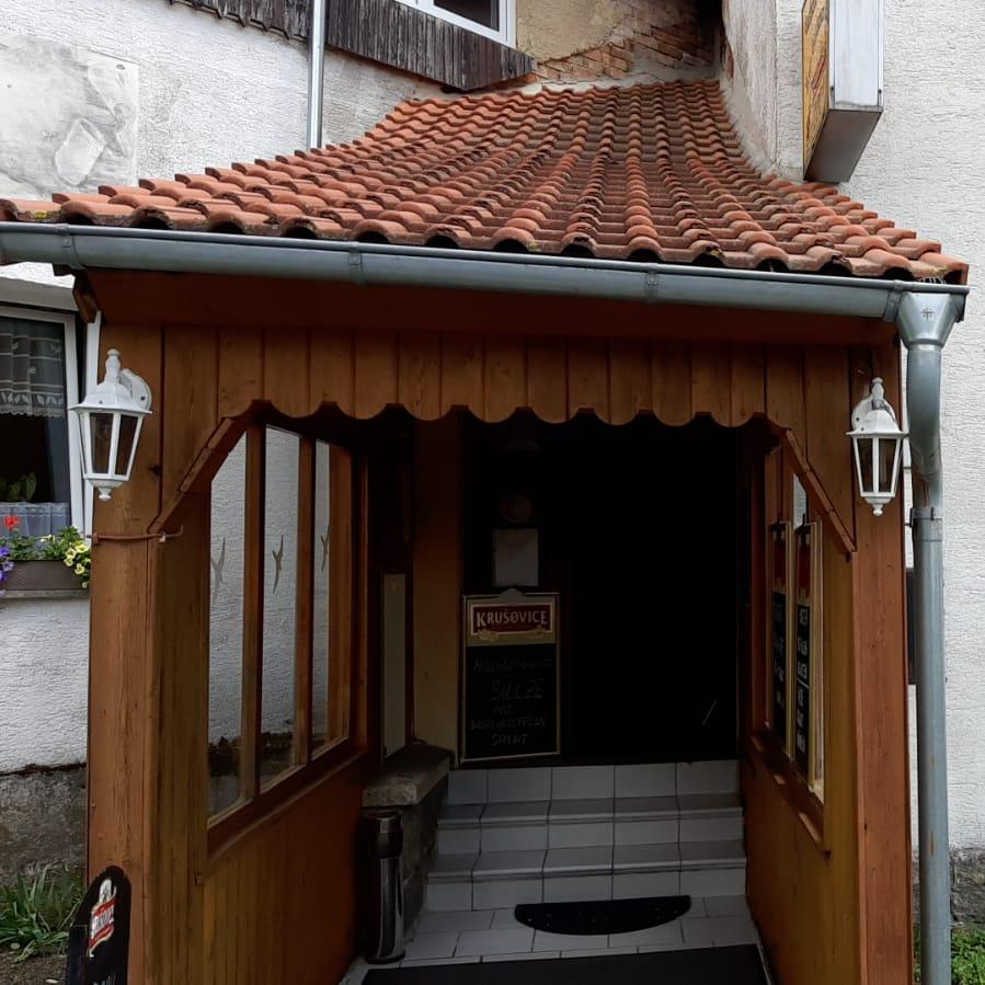 Restaurant "Gasthaus und Pension Zur goldenen Elsa" in Aš 1
