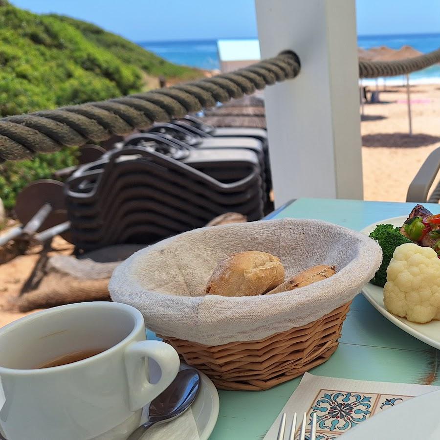 Restaurant "As Cabanas" in Burgau