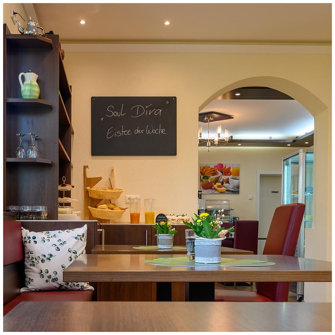 Restaurant "Zellers Cafe" in Markt Erlbach