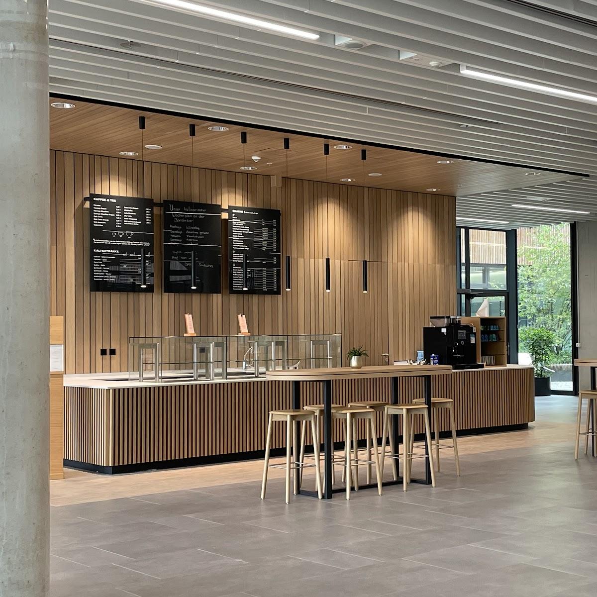 Restaurant "Genuss Zeit öffentliches Betriebsrestaurant und Café" in Holzkirchen