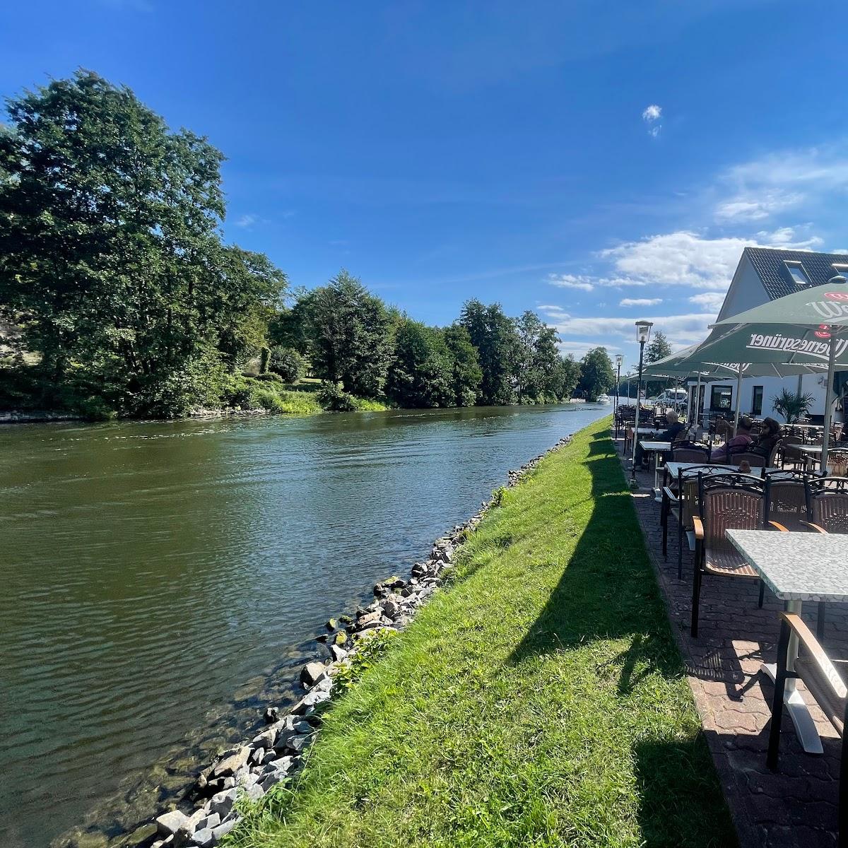 Restaurant "Lenzer Hafen" in Fünfseen