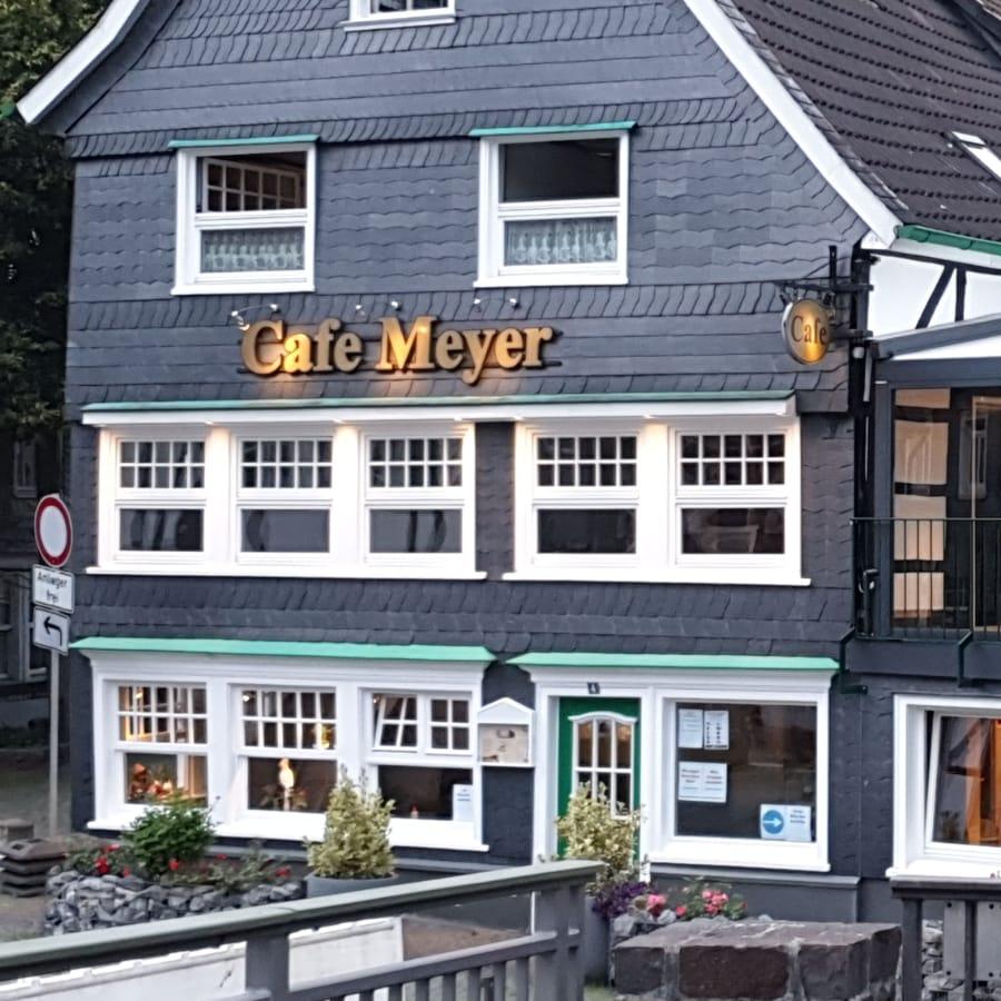 Restaurant "Café Meyer" in Solingen