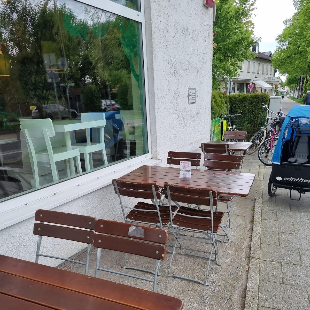 Restaurant "Hendl Glück Wasserburger Landstr." in München