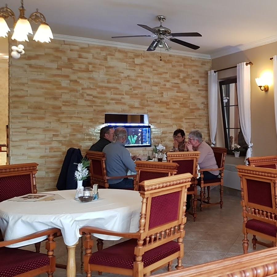 Restaurant "Cafe Restaurant Praha" in B?lá nad Radbuzou