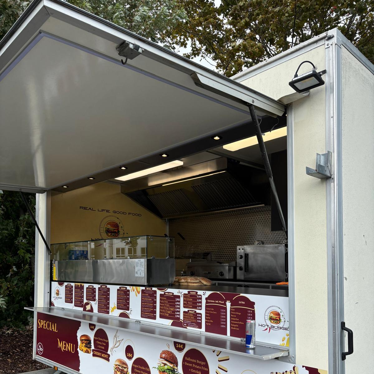 Restaurant "Hot Burger" in Hallstadt