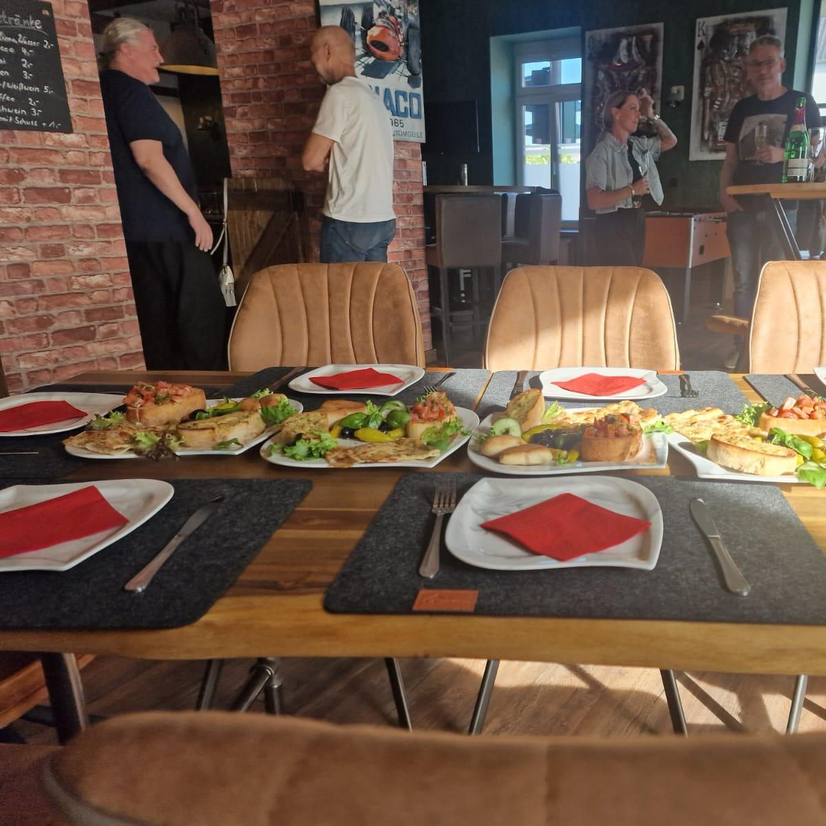 Restaurant "AZADÎ Döner & Pizzeria" in Kirchberg (Hunsrück)
