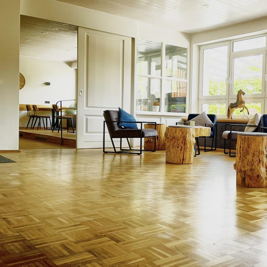 Restaurant "Café Stimmt So | Öffnungstage siehe Homepage - Eventkalender!" in Hebertshausen