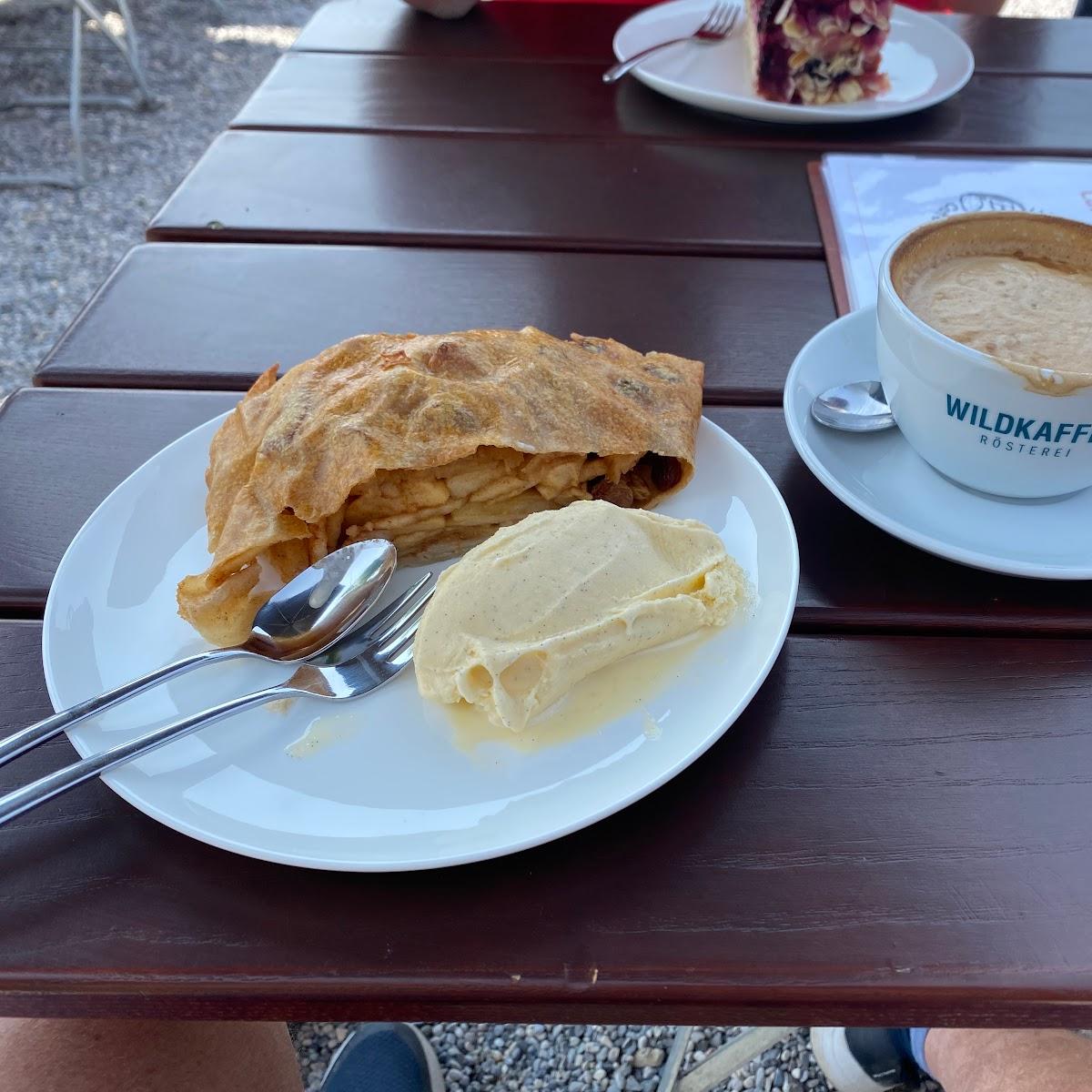 Restaurant "Uffinger Back&Brau eG - Café & Stubn" in Uffing am Staffelsee