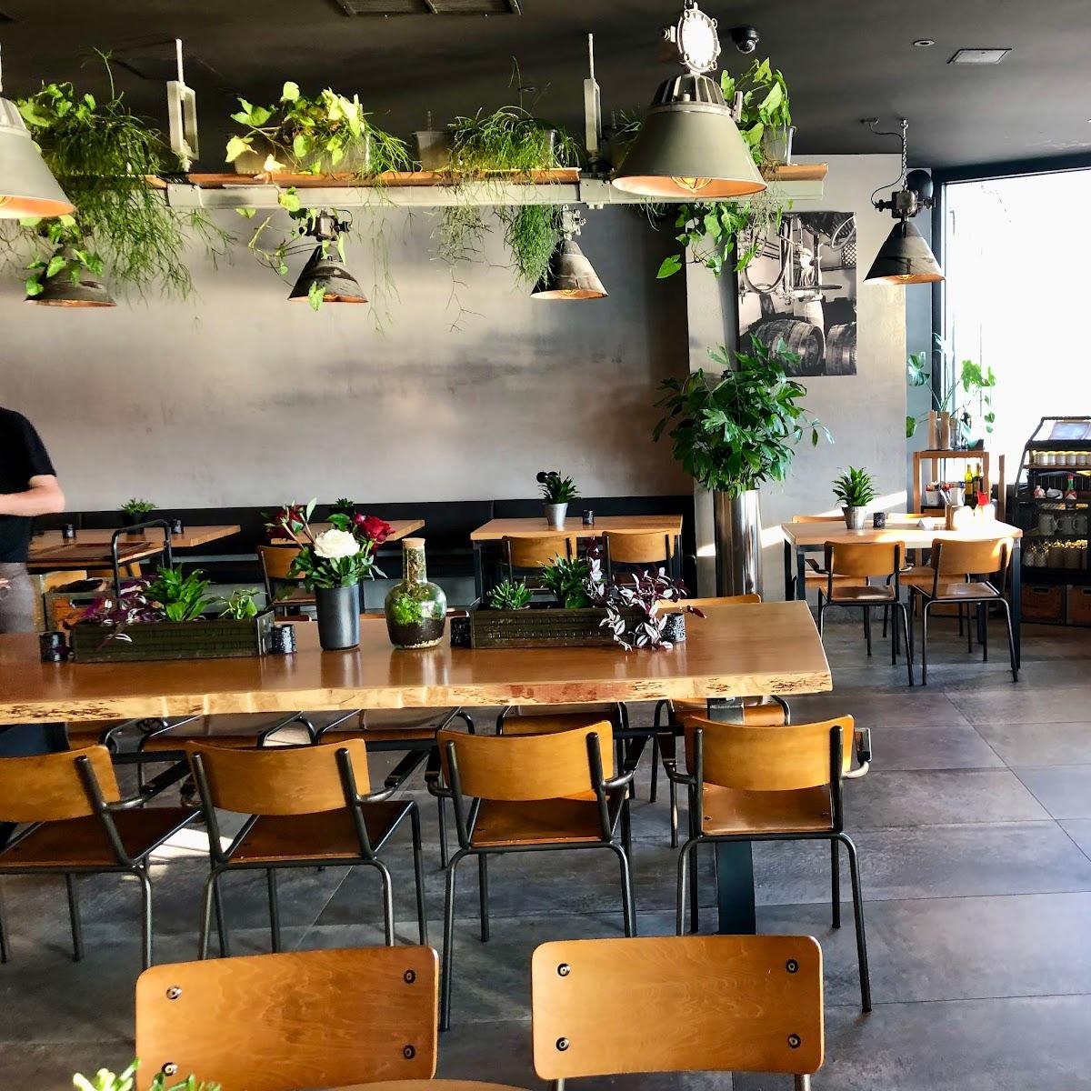 Restaurant "Kaiser Konstantin - Kölsches Brauhaus" in Köln