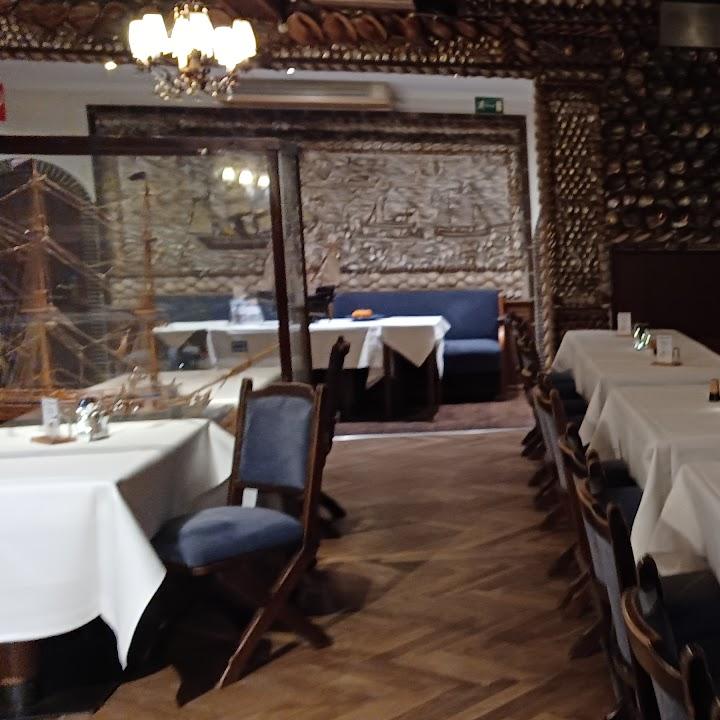 Restaurant "Kolles alter Muschelsaal" in Büsum