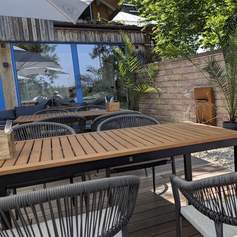 Restaurant "LAKE LOUNGE - LEO