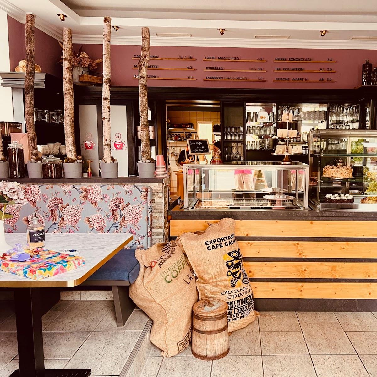 Restaurant "Café Kibar Wunderbar" in Berlin