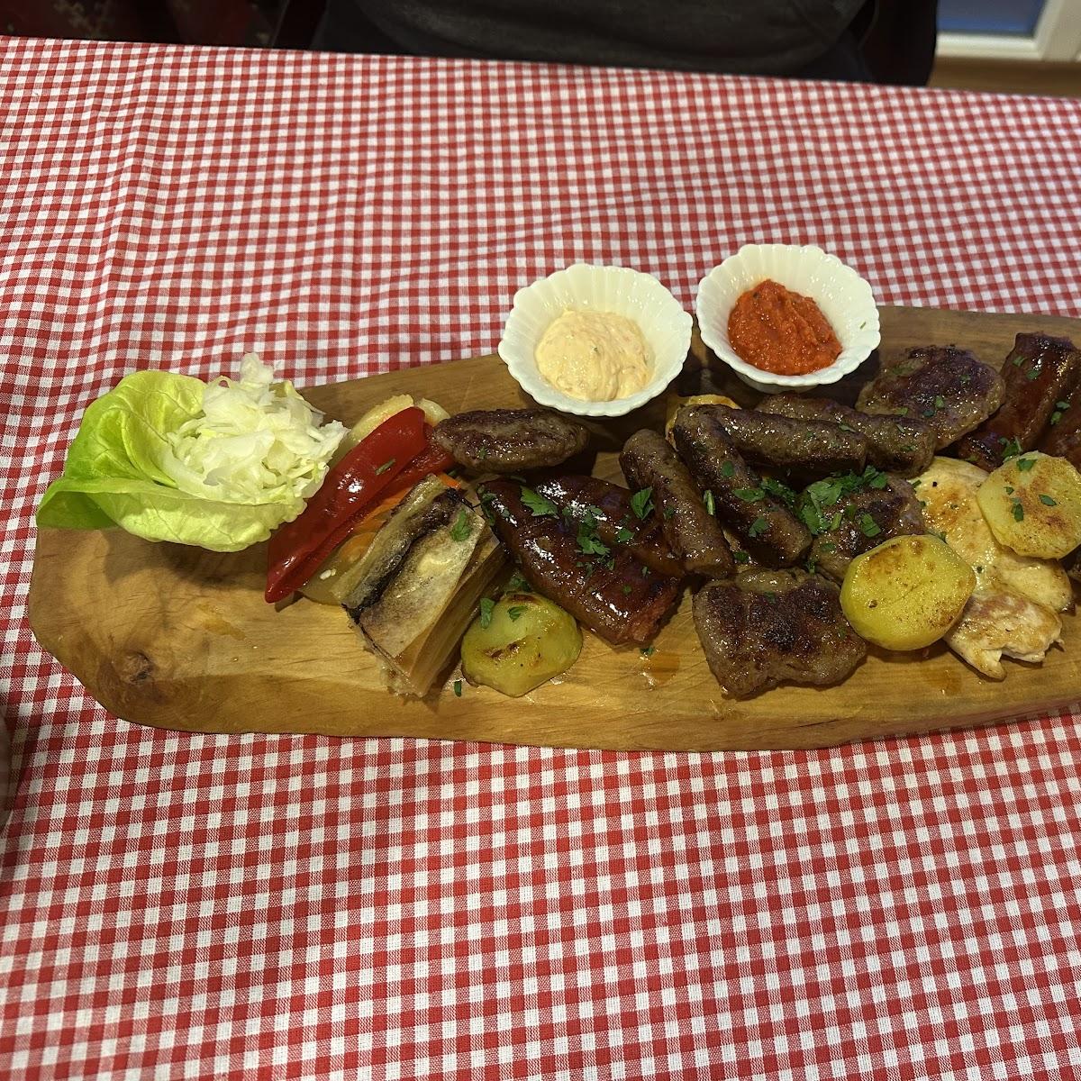 Restaurant "Grillhaus Hani - Albanische Spezialitäten" in Landshut