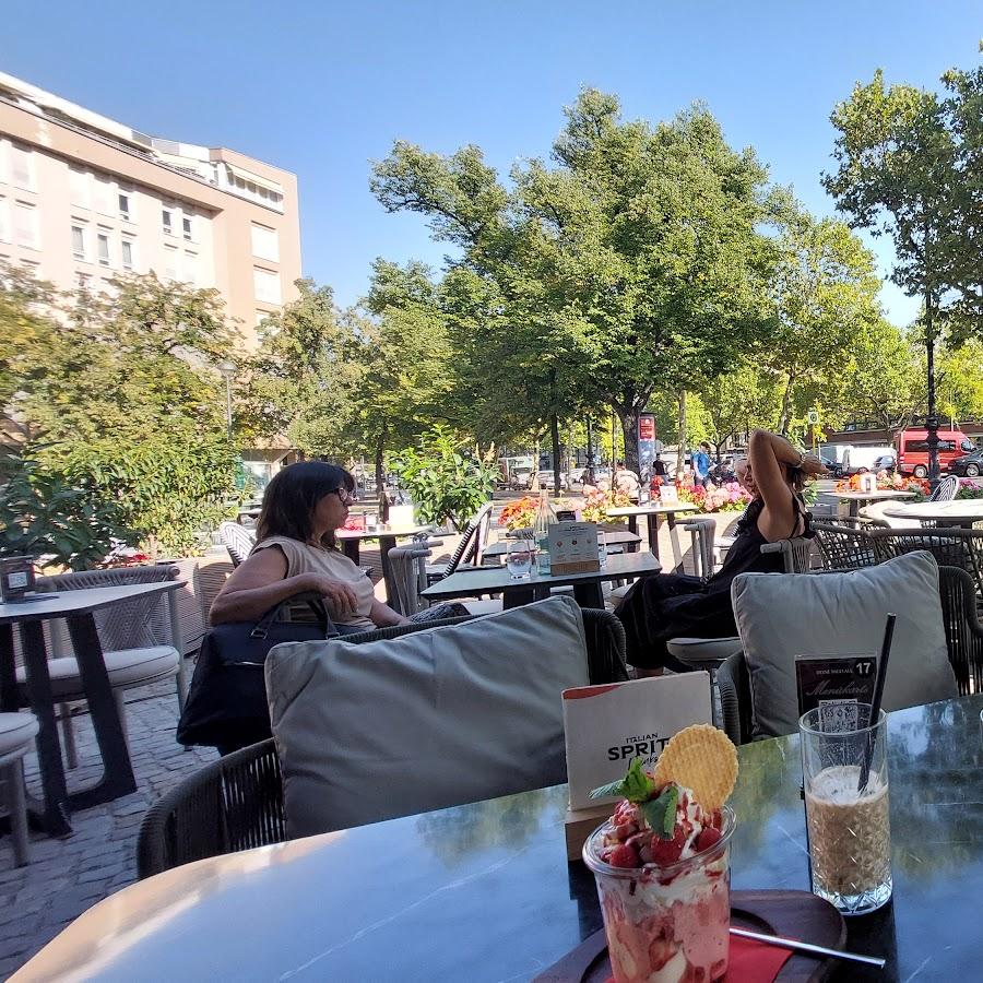 Restaurant "Dreieck  GmbH" in Berlin