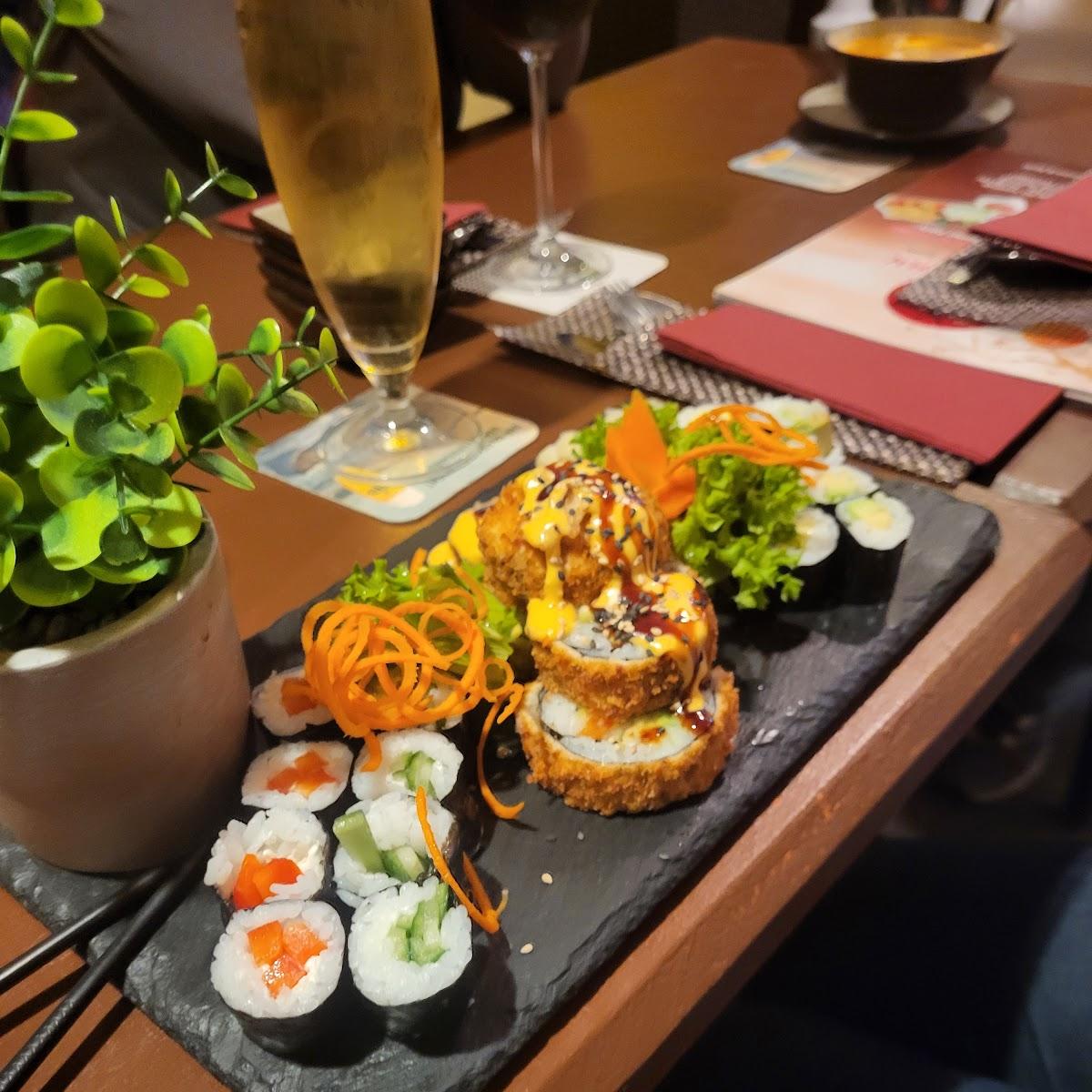 Restaurant "Khánh Linh asiatisches Restaurant & Sushi" in Bergen