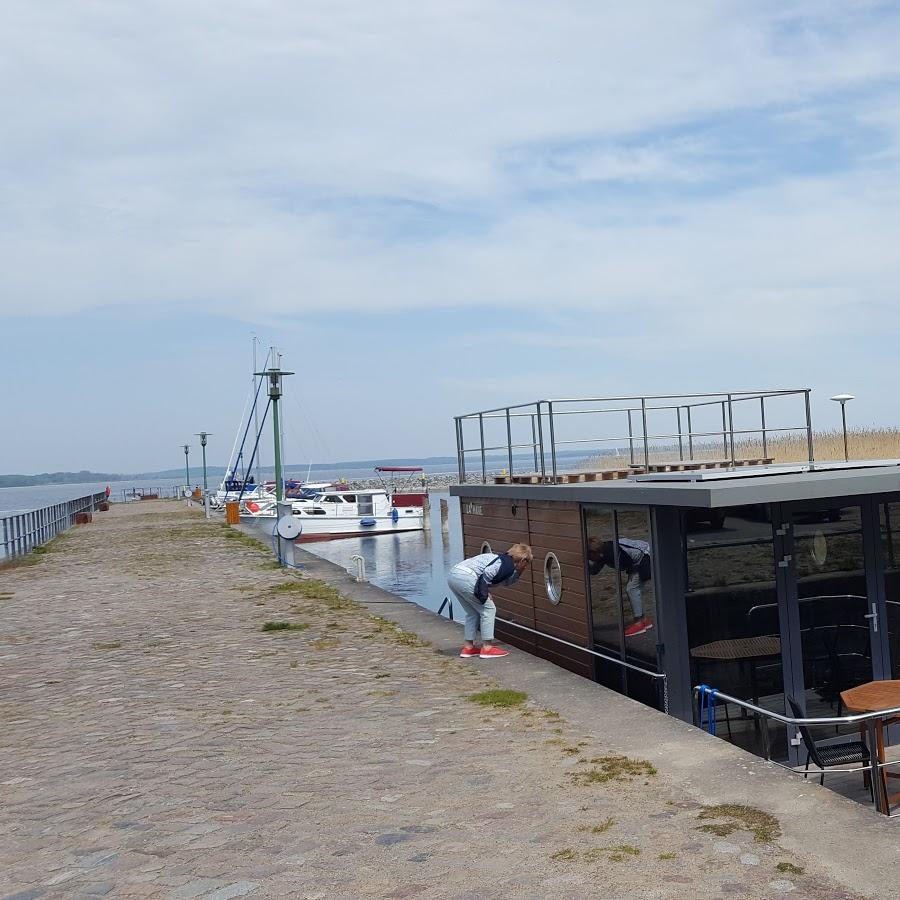 Restaurant "Hafenkieker" in Kummerow
