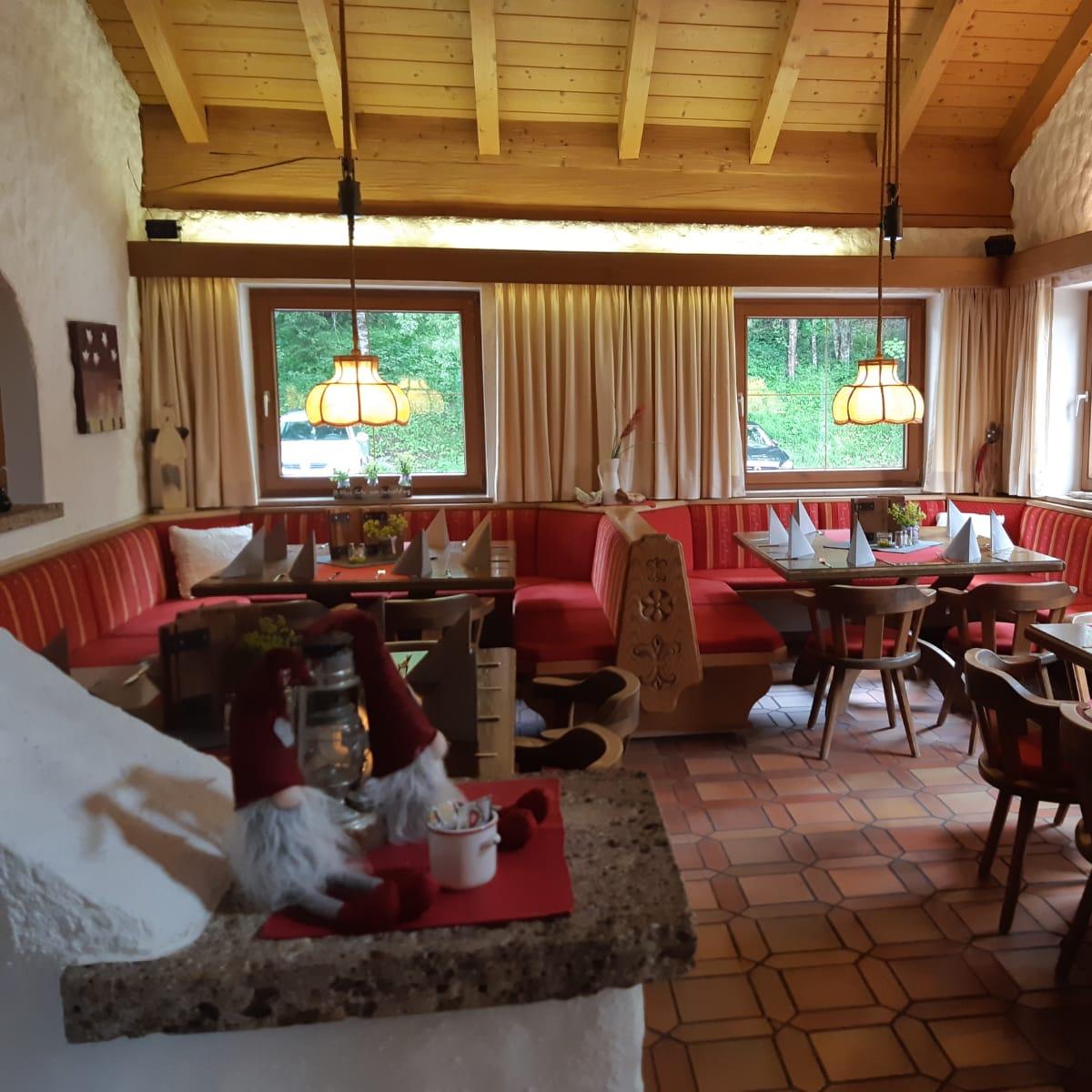 Restaurant "MusterAlpe Plansee" in Breitenwang