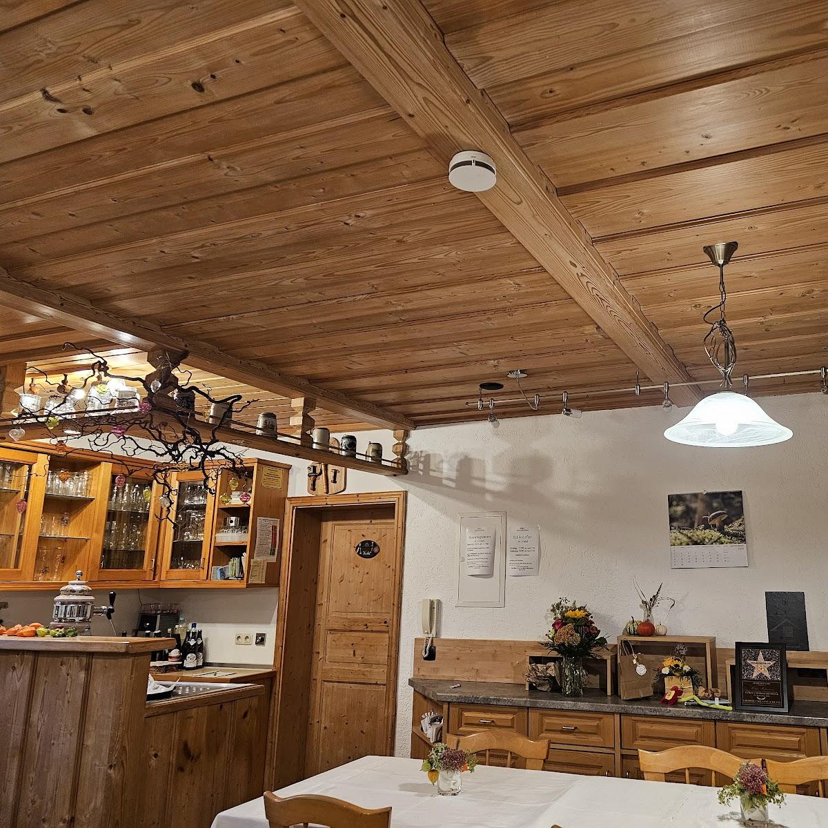 Restaurant "Brotzeitstube Höra" in Münchberg