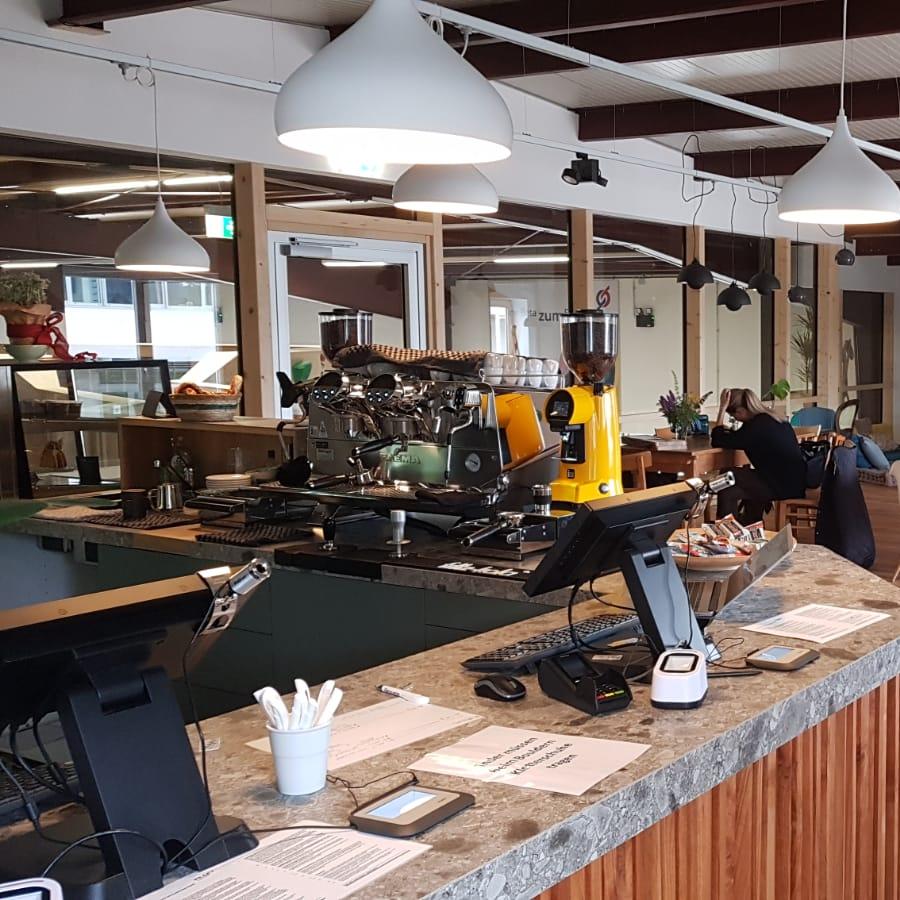 Restaurant "PEAK7 Boulderhalle & Café" in Ergolding