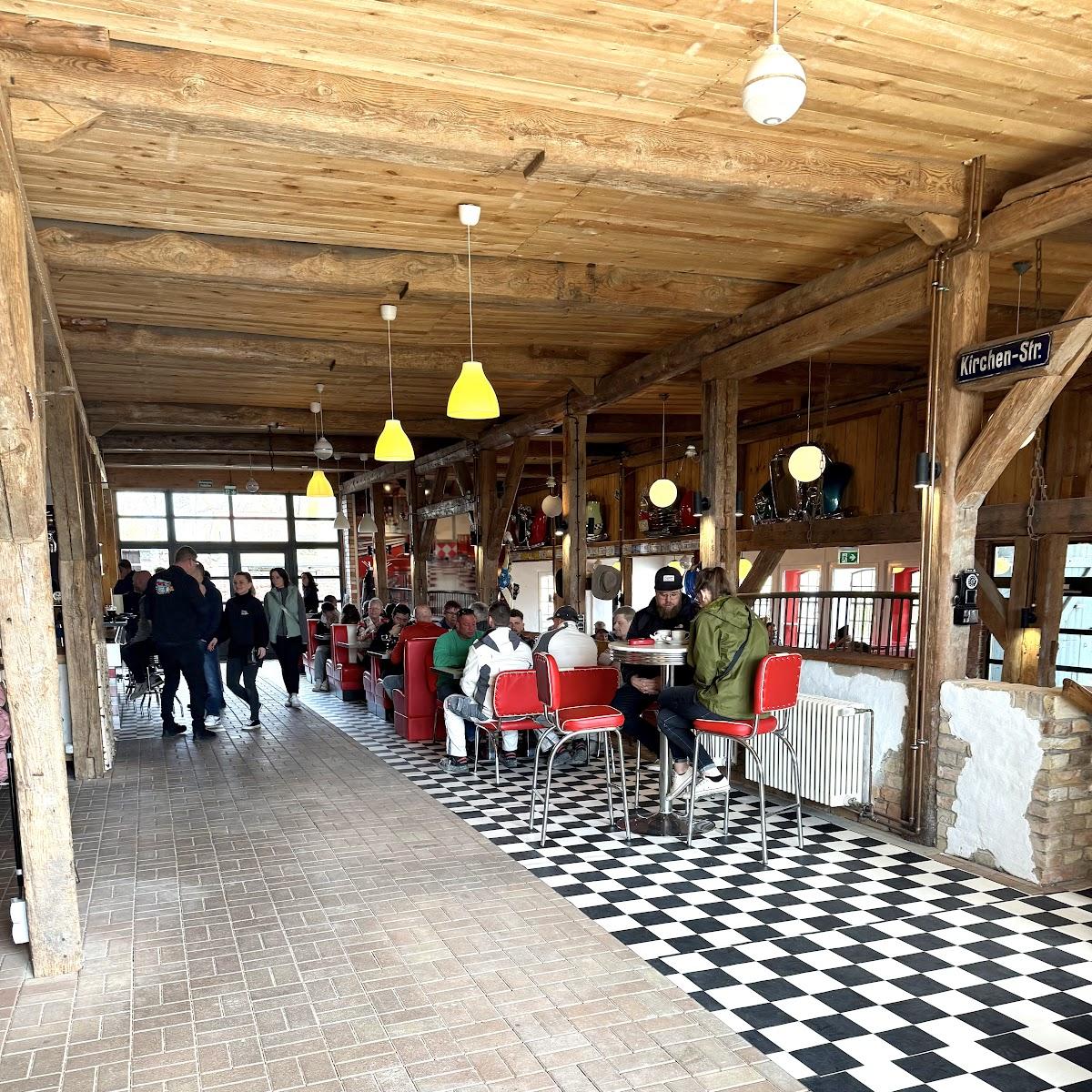 Restaurant "Yvis Diner" in Sietow