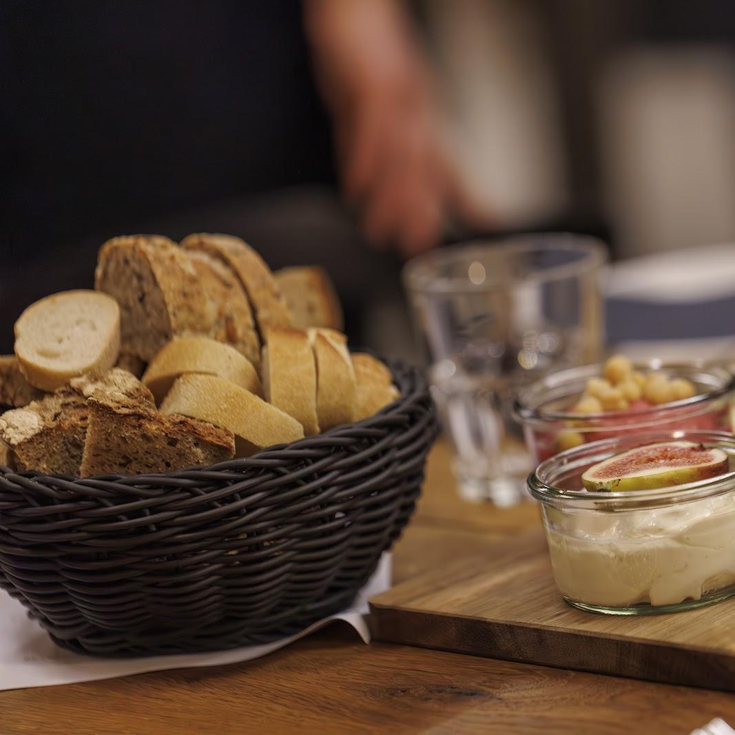 Restaurant "nebenan Cafébar" in Donaustauf