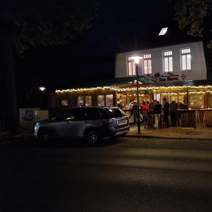 Restaurant "Benny’s Glühweinbude" in Barßel