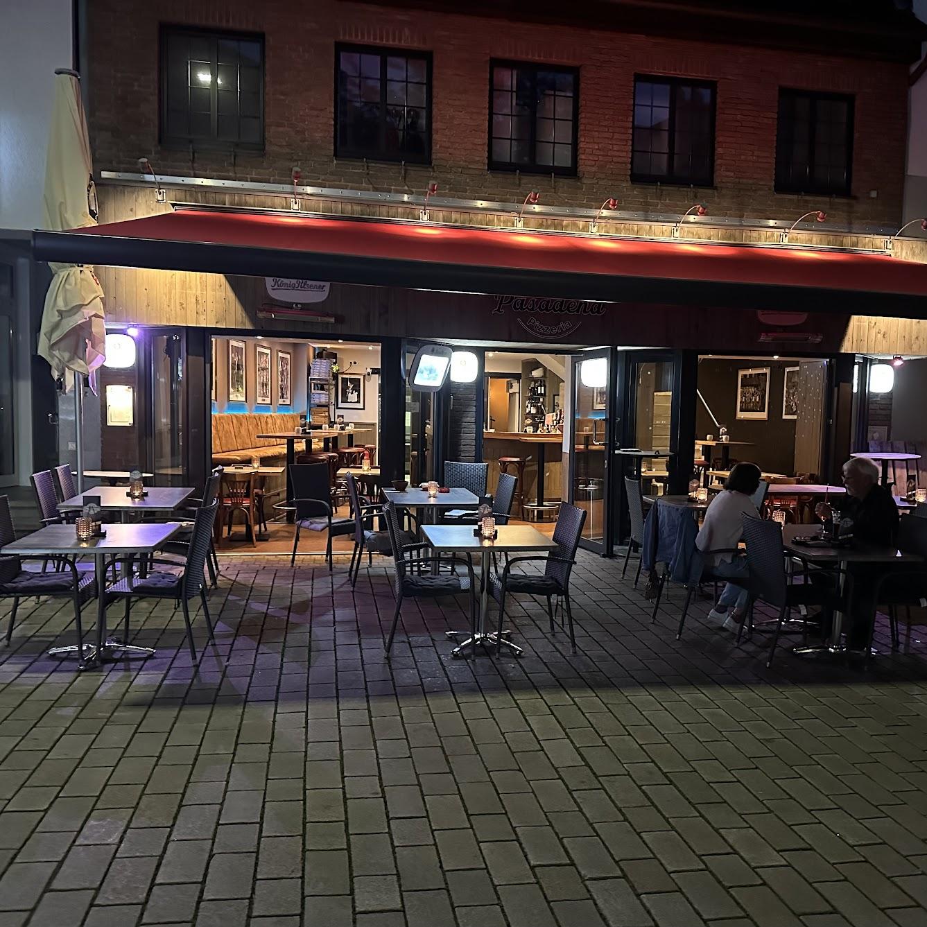 Restaurant "Café Bar Pizzeria Pasadena" in Kamen