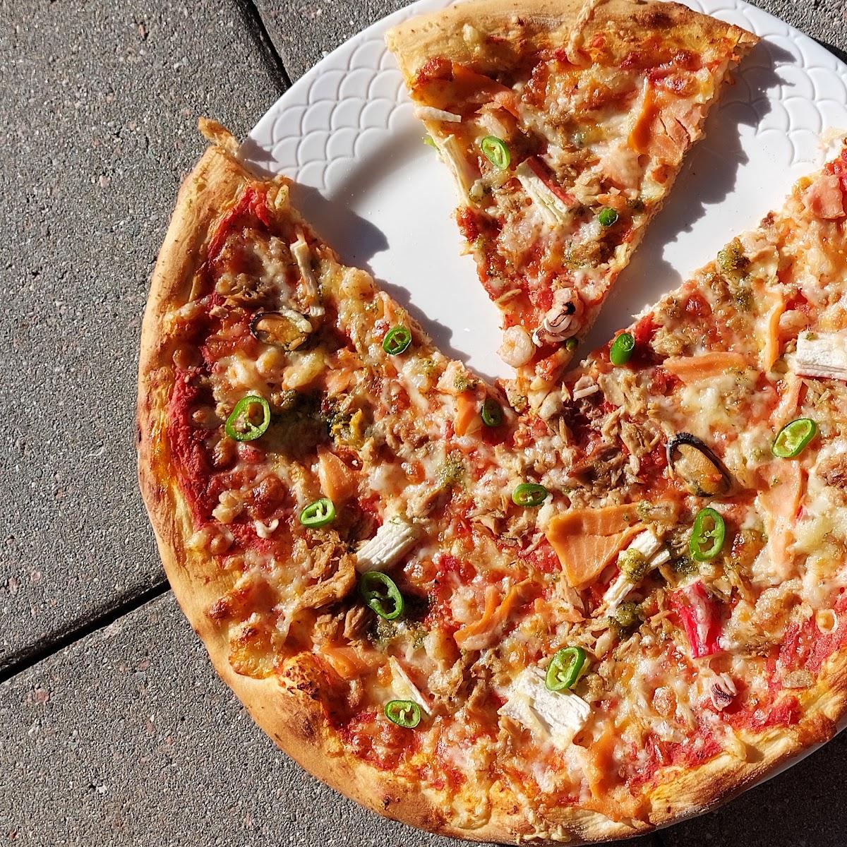 Restaurant "La Grotta" in Roden