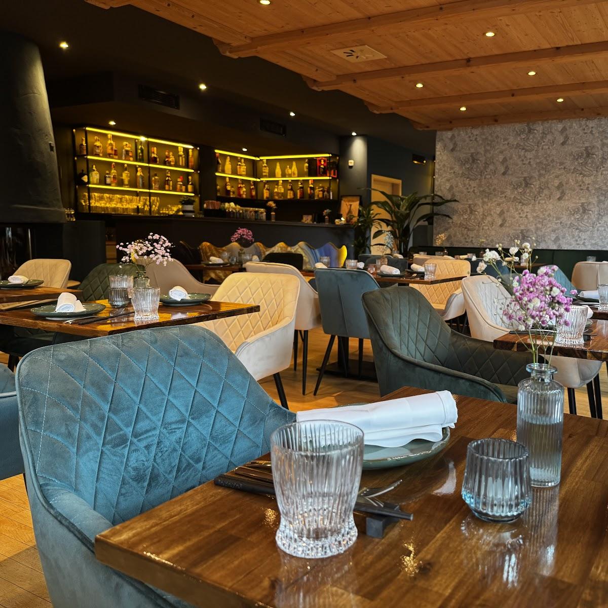 Restaurant "Pham Vietnamese Fusion" in Aying